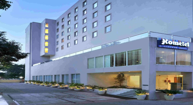 Hometel, Rezervovat Hotel Hotely v Chandigarh Region se snídaní, Snídaně