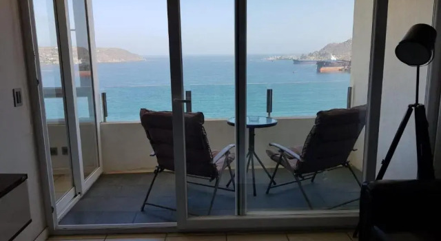 VERDADERA PRIMERA LINEA DE PLAYA PISO 16 - Team The Sunsets, Prenota Hotel Hotel a Coquimbo con piscina, Piscina