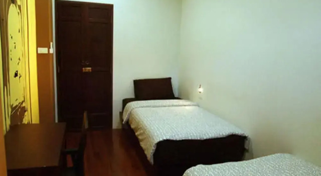Двухместный номер Standard с 2 комнатами с видом на город Phuket Sunny Hostel