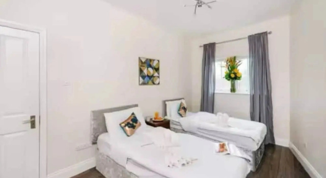 Cosy Two Bedroom Apartment Near East Croydon Station