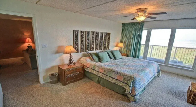 Edgewater Unit #301 3 Bedroom Condo by RedAwning, Varaa Huoneisto Hotellit Padre Island uima-altaalla, Uima-allas