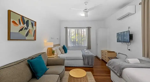 Студия Superior Ocean Park Motel & Holiday Apartments