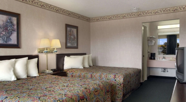Days Inn Jonesboro, Prenota Hotel Hotel a Missouri con piscina, Piscina