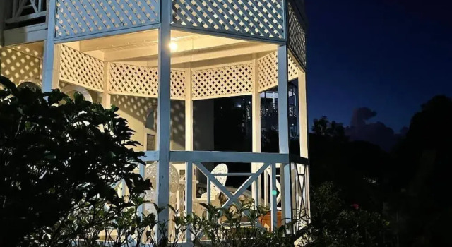 Humming Bird Holiday Retreat, Забронировать Отель Отели Ocho Rios Coast 3 звезды, 3*