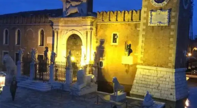 Gioiello di Venezia, Suite Calle del Forno, Забронировать Отель Кастелло Венеция
