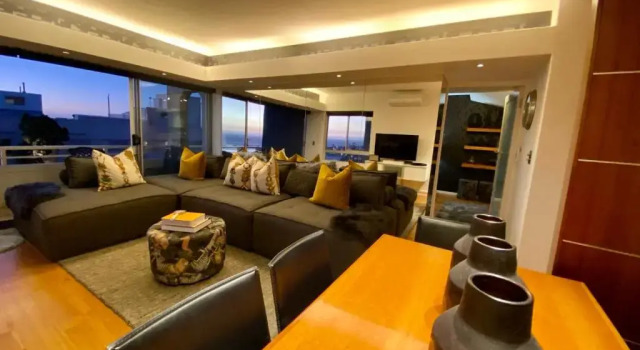 Clifton YOLO Spaces – Clifton Beachfront Executive