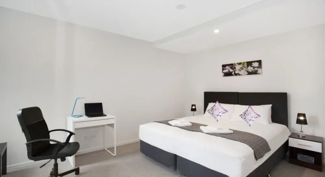 Astra Apartments Carlton, Забронировать Апартаменты/квартира Карлтон Мельбурн, рядом с Стадион «Айкон Парк»