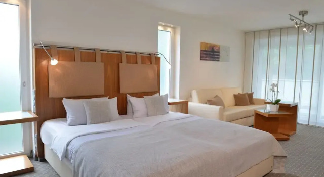 Четырёхместный номер Standard Parkhotel Oberhausen