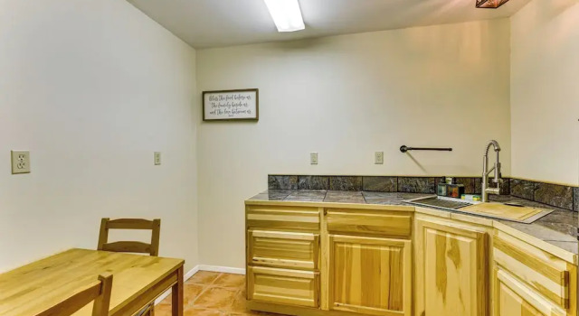 Апартаменты 3 Mi to Angel Fire Resort! Quaint Apt on 2 Acres