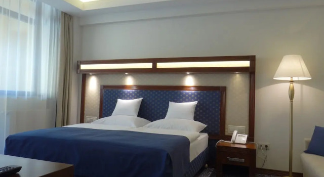 Двухместный номер Superior с балконом Centrum Hotel