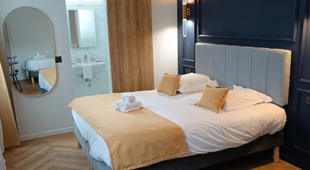 Двухместный номер Comfort с видом на море The Originals Boutique, Hôtel Angleterre, Fécamp