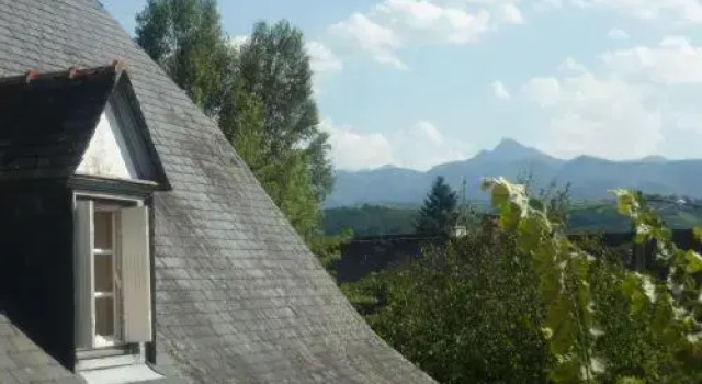 Hotel Le Miramont, Rezervovat Hotel Hotely v Hautes-Pyrénées s parkováním, Parkování