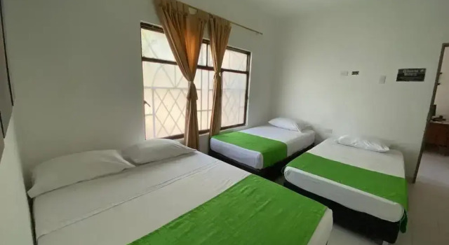 Четырёхместный семейный номер Standard Hotel Sol del Desierto