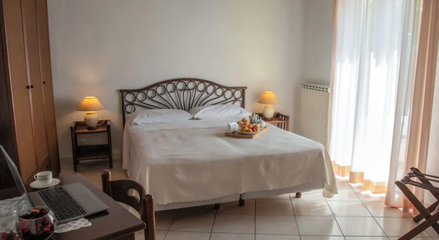Номер Standard Hotel Sunset Green