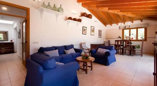Villa - 3 Bedrooms with Pool and WiFi - 103168