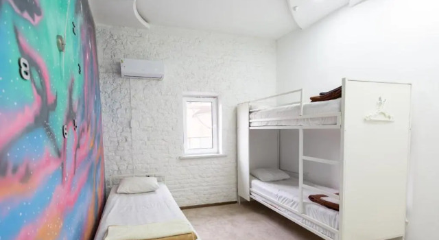 Light Hostel