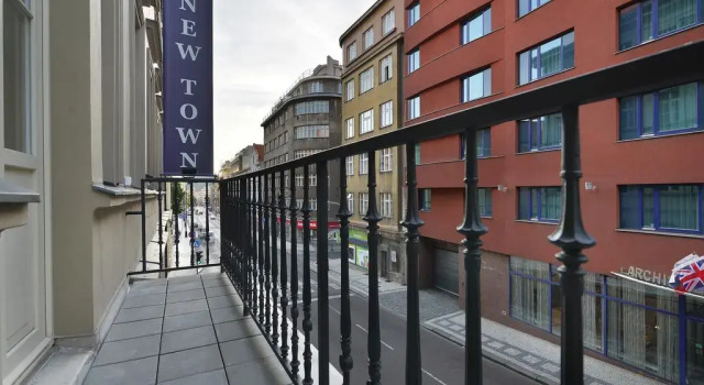 EA Hotel New Town