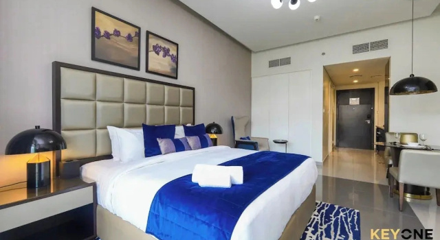 Majestine Stylish Studio with Canal View