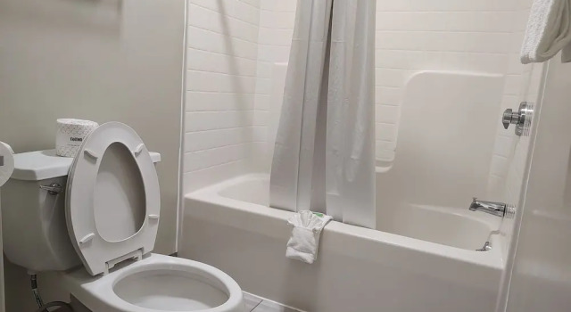 Двухместный номер Standard Hilltop Inn & Suites, near Foxwoods Casino