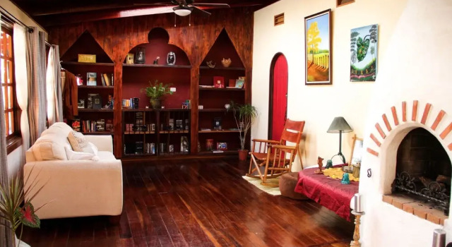 World Famous Toad Hall Hotel, Reserva ahora Hotel Arenal Guanacaste