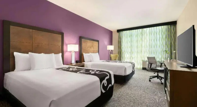 Номер Standard La Quinta Inn & Suites by Wyndham Burlington