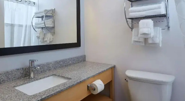 Номер Standard Best Western Plus University Inn
