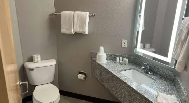 Люкс Baymont by Wyndham Athens, TN