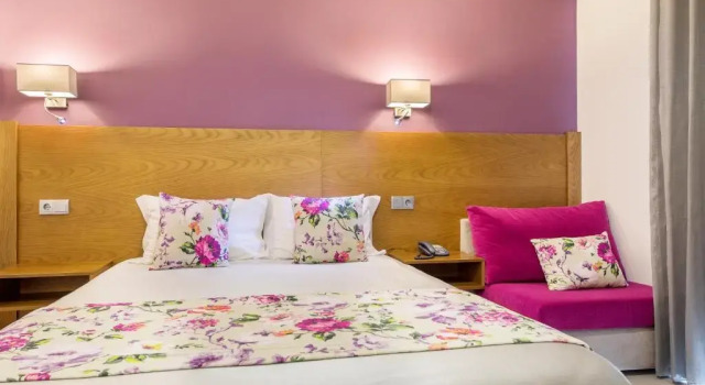 Двухместный номер Standard Hotel Santo António de Pádua