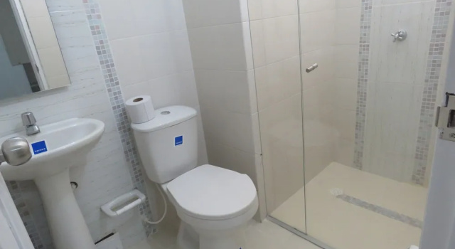 Трёхместный номер Standard Hotel Iraka Zenu