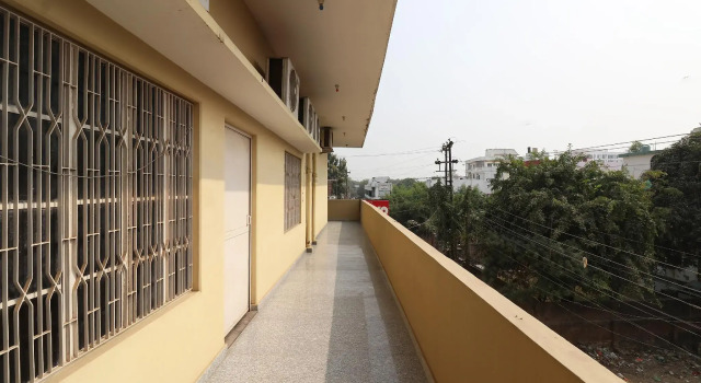 Hotel Hkj Sanskriti By OYO Rooms