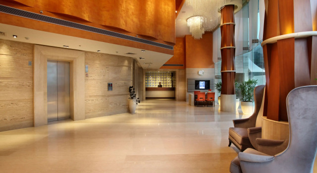 Mahagun Sarovar Portico Suites, Забронировать Отель Газиабад штат Уттар-Прадеш