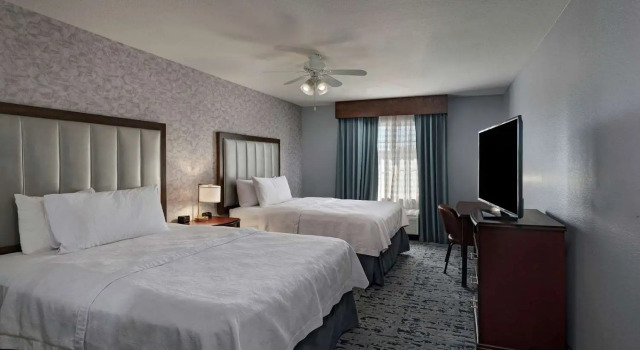 Люкс с 2 комнатами Homewood Suites by Hilton Fort Collins