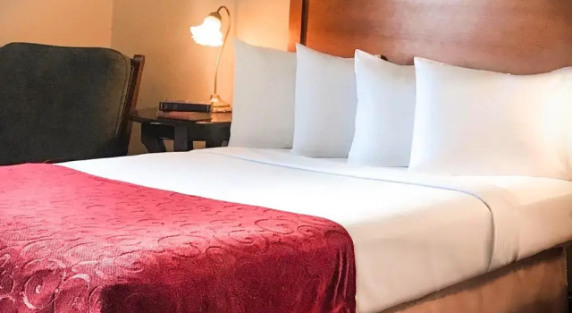 Четырёхместный номер Standard Historic Plains Hotel