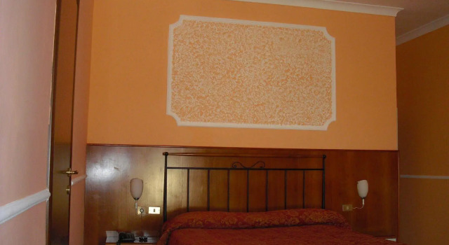 DH Hotel, Забронировать Отель Поццуоли Кампания