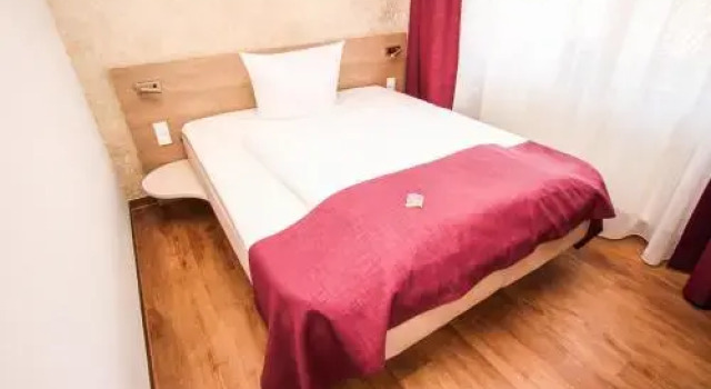 Hotel Ohlendorfs Gasthaus, Забронировать Отель Зюдхайде Целле