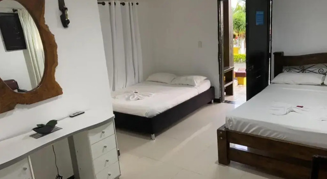 Трёхместный номер Standard с красивым видом из окна FINCA HOTEL LA QUINTA DE TORRIONE