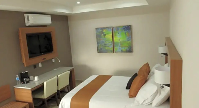 Полулюкс Hotel Soleil Business Class