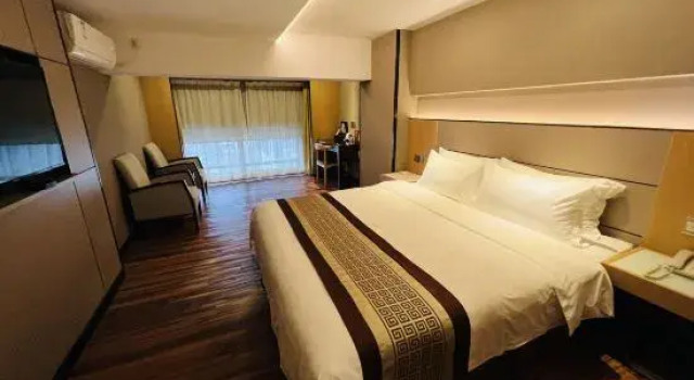 Люкс Дуплекс с 3 комнатами Sky Mall Hotel