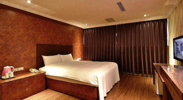 Golden Home Hotel