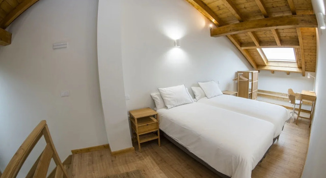 Apartamentos Los Picos de Europa, Забронировать Апартаменты/квартира Отели Liébana с парковкой, Парковка