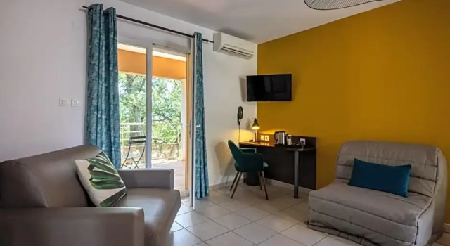 Трёхместный номер Standard The Originals City, Hôtel Côté Sud, Marseille Est