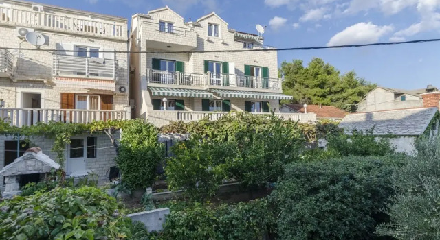 Apartments and Room Villa Niko, Забронировать Апартаменты/квартира Апартаменты Бола, рядом с Пляж Порт Бол, Апартаменты/квартира