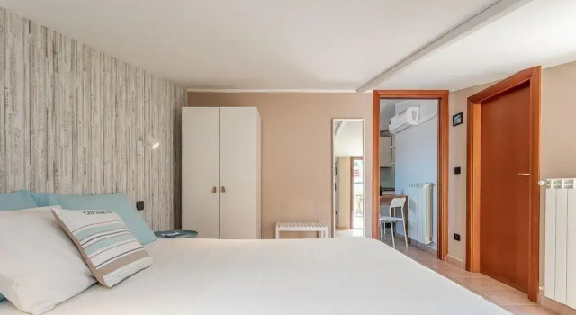 Attico Mazzini, Book Apartment Hotels in Abruzzo with Parking, Parking