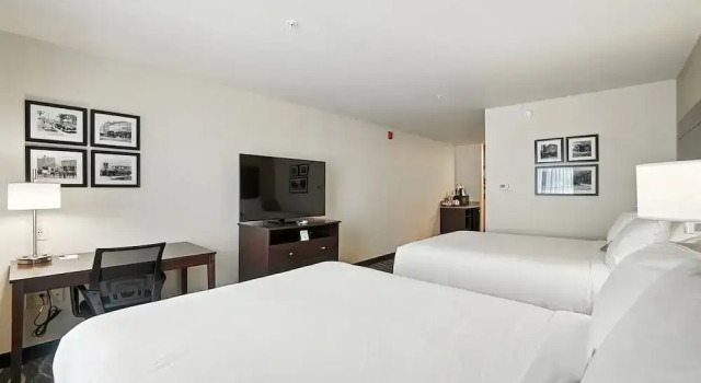 Cobblestone Hotel & Suites - Bellefontaine, Prenota Hotel Hotel a Ohio con piscina, Piscina