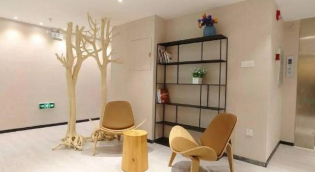 Orchid Hotel, Boek Hotel Hotels in Guangdong met parkeren, Parkeren