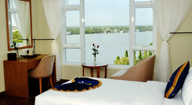 Номер Deluxe Sai Gon Vinh Long Hotel