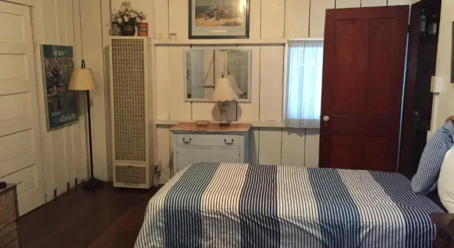 Четырёхместный коттедж Catalina Island Seacrest Inn