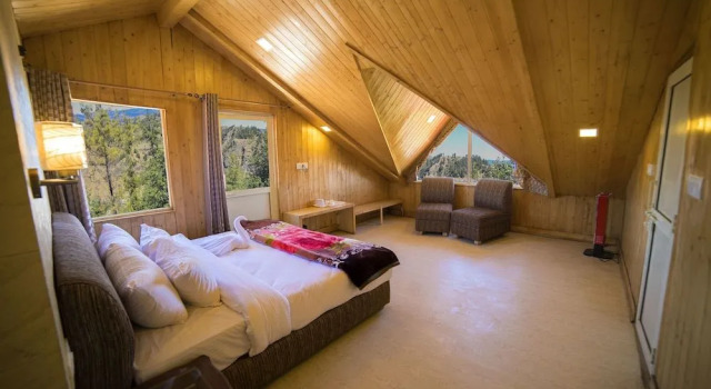 KVR Clarks Inn, Kufri, Varaa Hotelli Hotellit Himachal Pradesh aamiaisella, Aamiainen