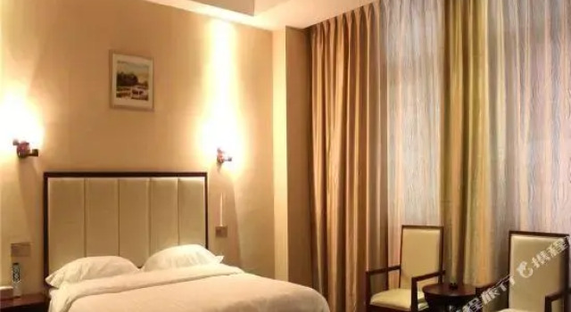 Люкс Longhui Hotel (Guangzhou Tianyuan)