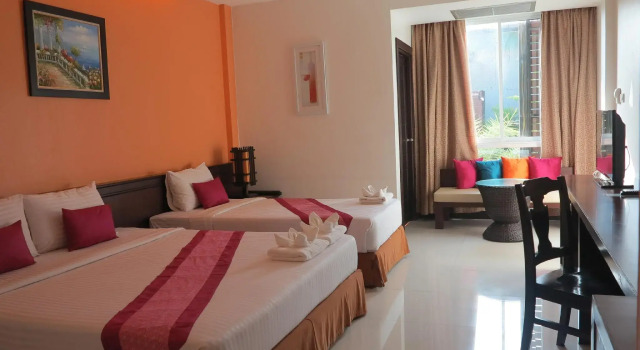 Номер Deluxe City Park Hotel Phattalung